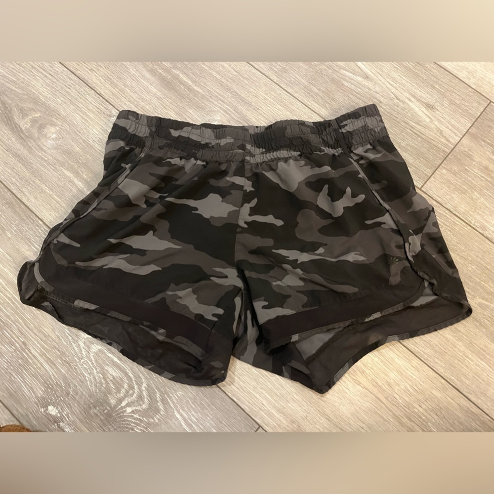 Athleta Camo Black and Gray Athletic Shorts Medium